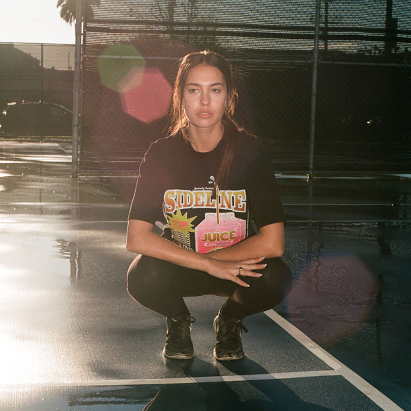 DRIVEWAY PARADISE - SIDELINE JUICE GRAPHIC TEE - BLACK - T-shirt